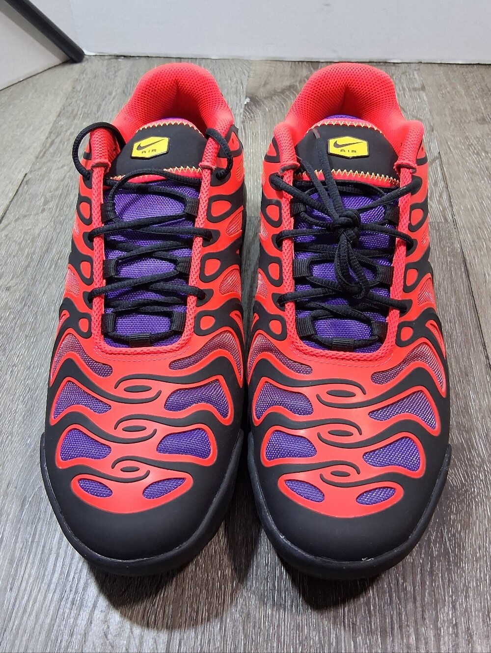 Nike Air Max Plus TN Red Black Men’s Sneakers 11.5M